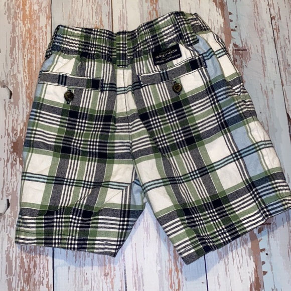 Janie & Jack 6/12 mth Plaid Shorts - Picture 4 of 4